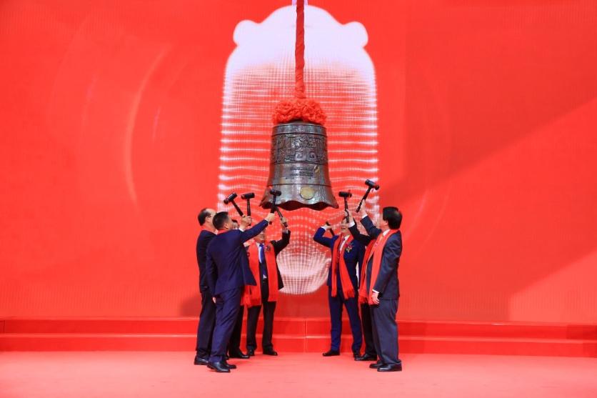 ��˹��--ȫ�����ݻ�����Ϸƽ̨